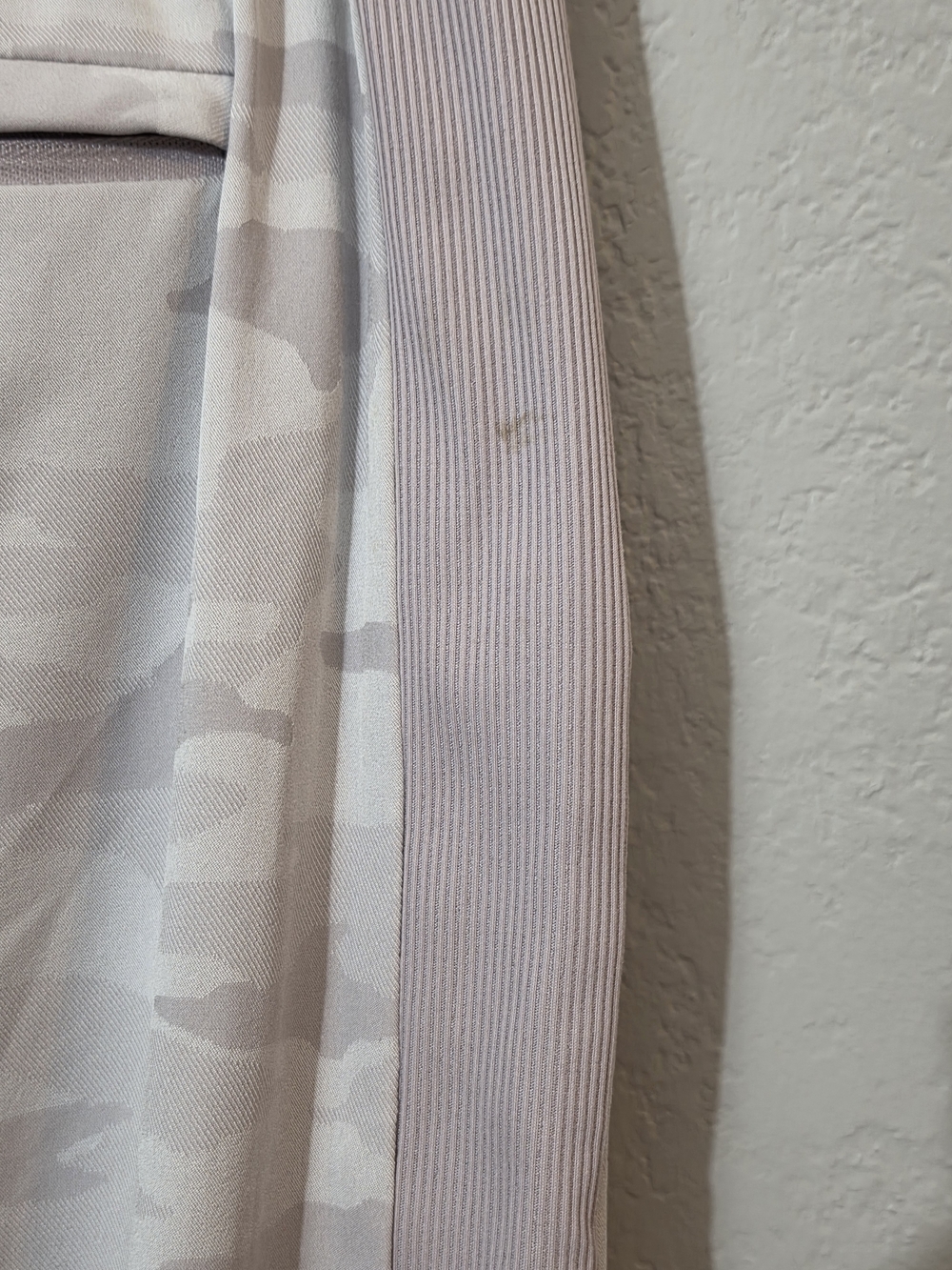 Athleta Brooklyn Lined Camo Joggers Pastel Lavender Womens 12T Camo Print - Picture 12 of 12